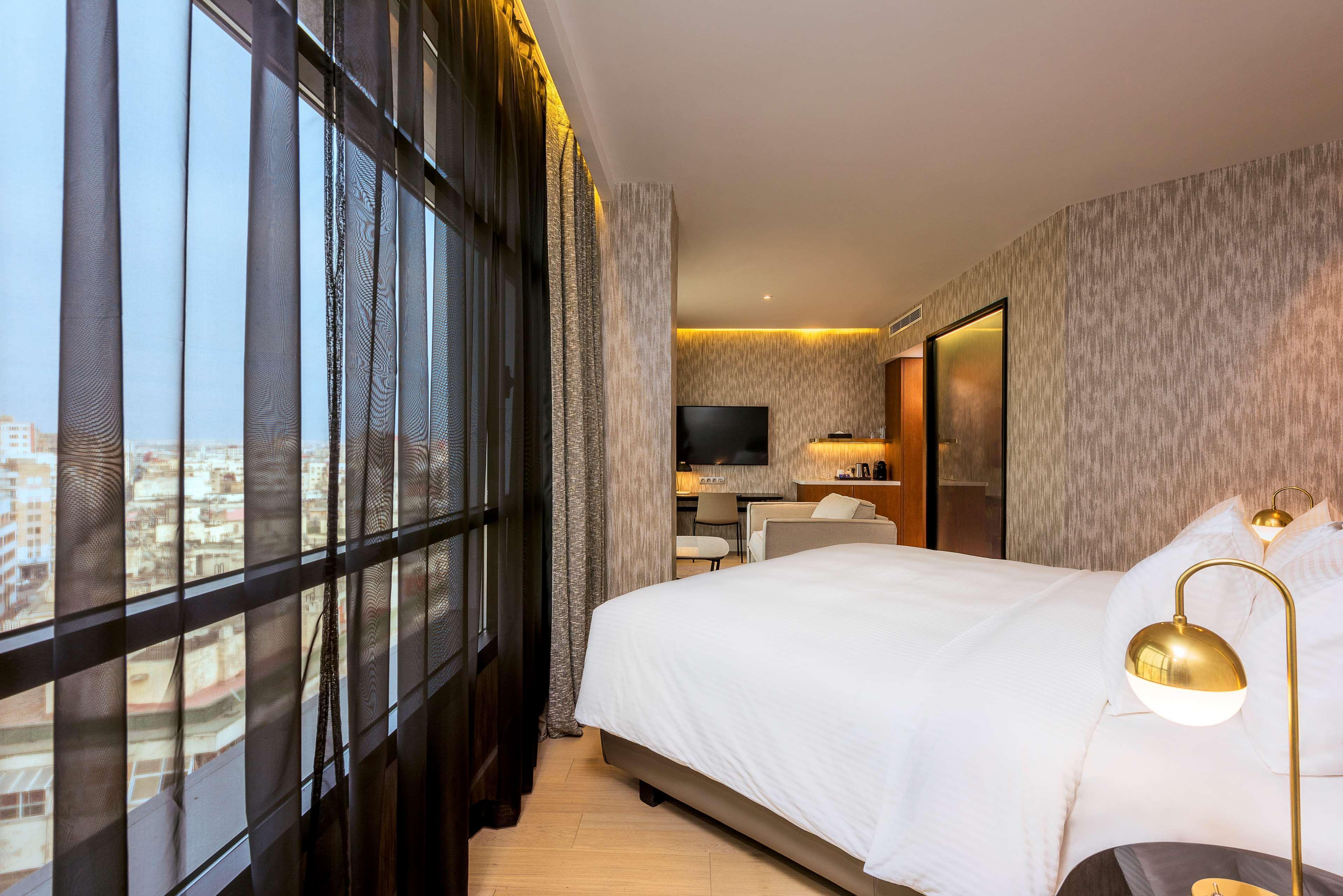 Radisson Blu Hotel Casablanca City Center Exteriér fotografie Deluxe room
