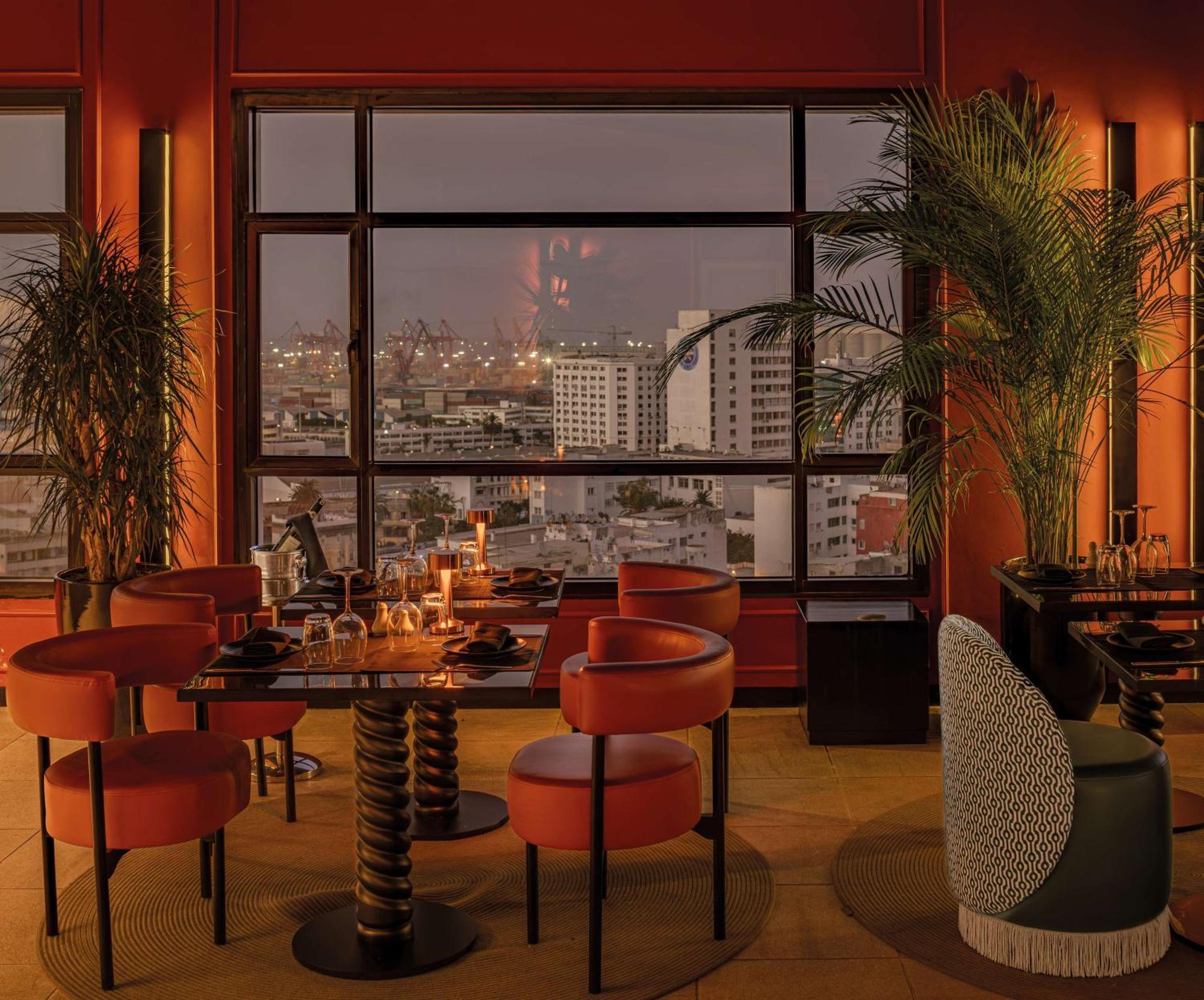 Radisson Blu Hotel Casablanca City Center Exteriér fotografie The 19th floor lounge