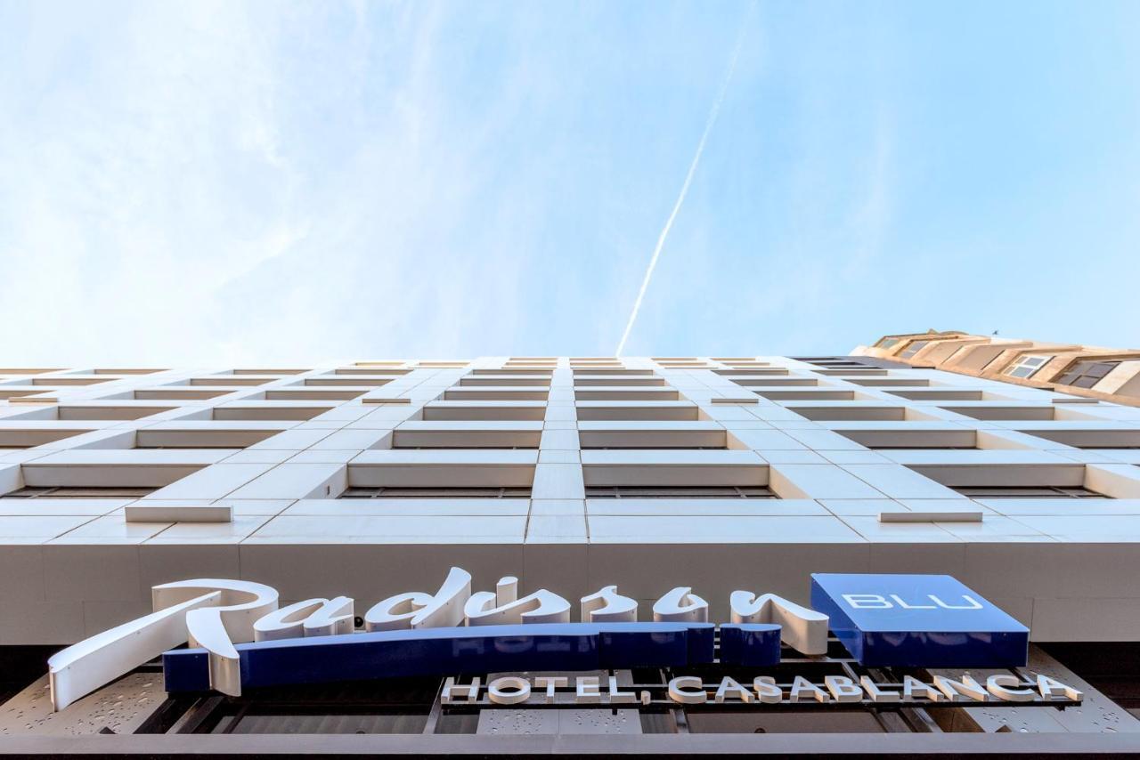 Radisson Blu Hotel Casablanca City Center Exteriér fotografie The building of the Academy of Sciences